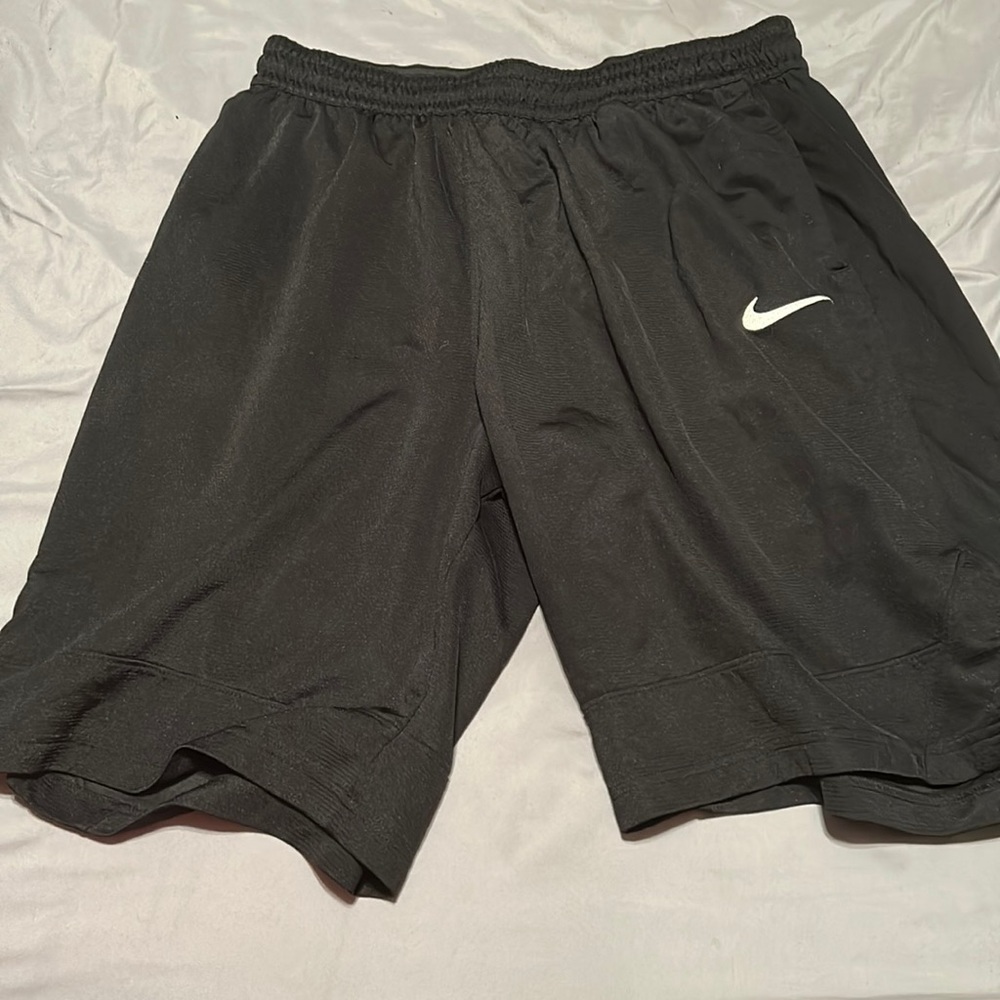 Black Nike shorts
